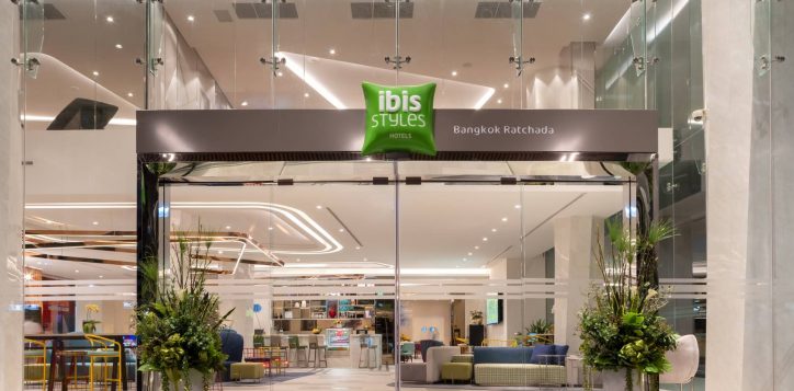 ratchada-vs-sukhumvit_-which-bangkok-neighbourhood-is-best-for-your-trip__-2